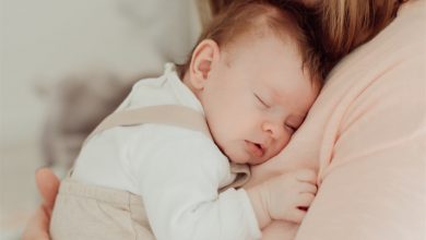 صورة هل أنت أمٌّ لأول مرّة؟ تجنبي هذه الأخطاء الجسيمة في التعامل مع حديثي الولادة